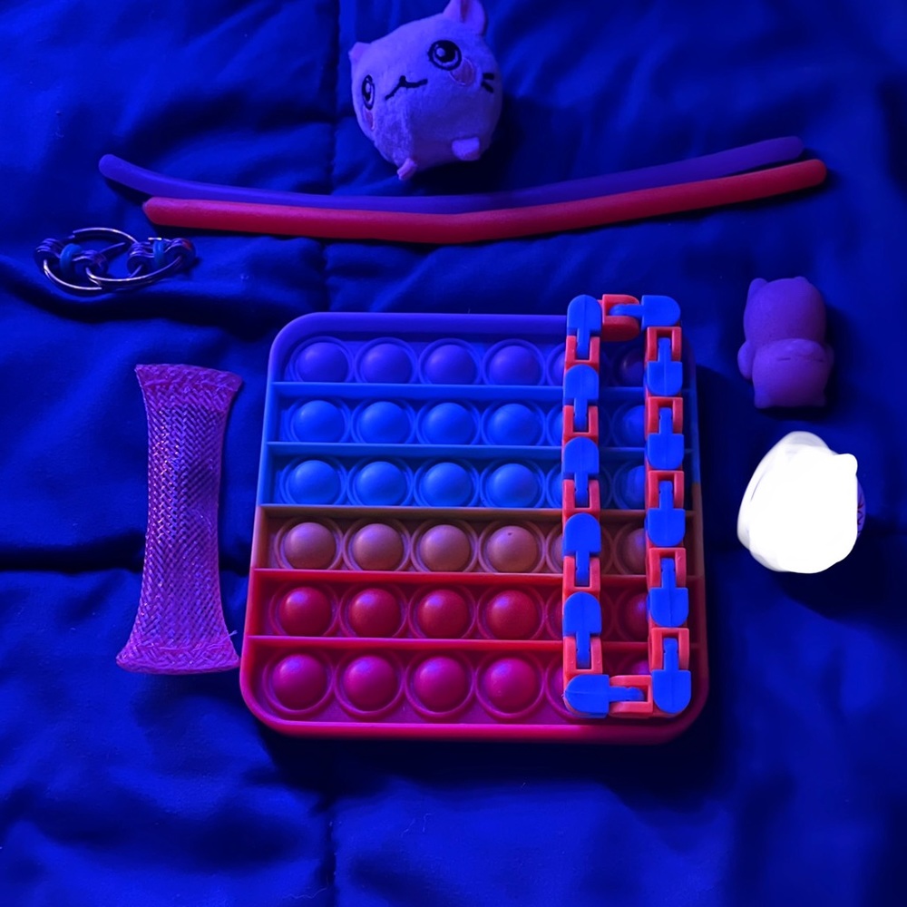 9 piece set of fidgets - Picture 1 of 1